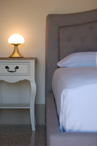 Others 2, Residenza d'Epoca CAVALIERE - Romantic Rooms, Livorno