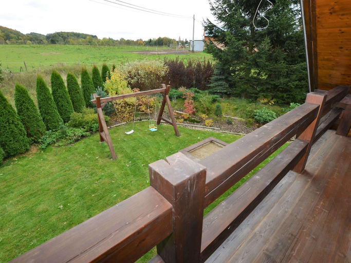 Others 5, Scenic Holiday Home in Sluknov With Garden, Děčín
