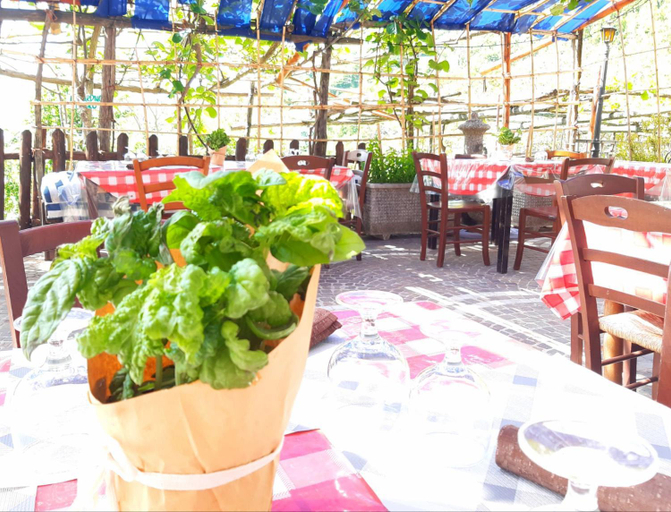 Others 4, La Locanda, Napoli