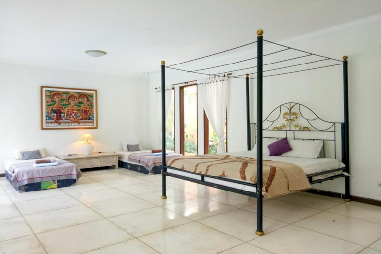Bedroom 1, Capital O 94258 Coconut Suite Jimbaran, Badung