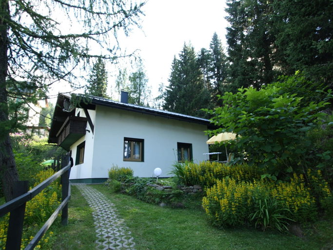 Exterior & Views 2, Queitly Located Chalet near Resort Center of Nassfeld, Hermagor
