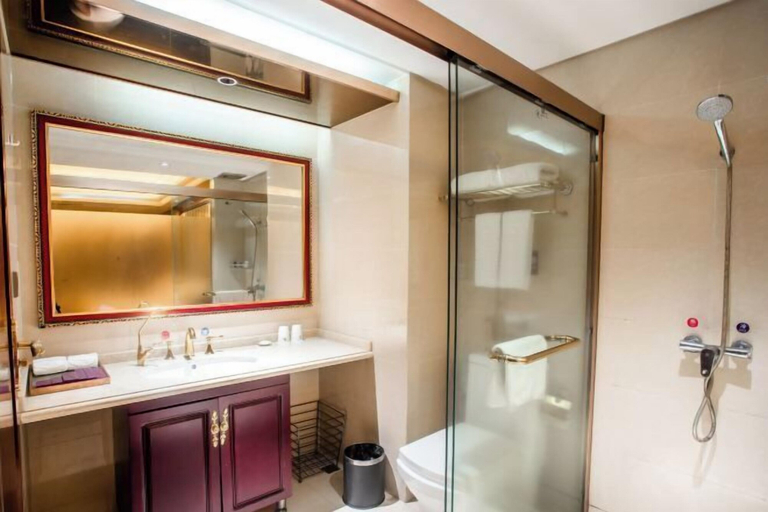 Bathroom 2, Lijing Peninsula Hotels, Shanwei
