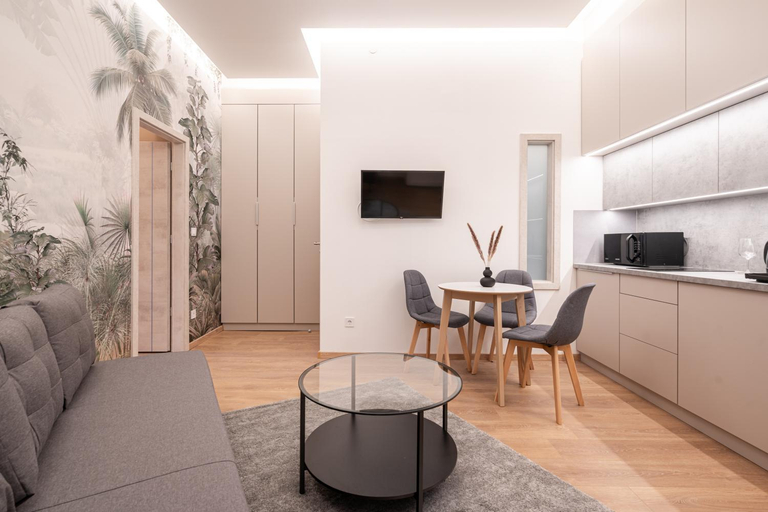 Others 5, Kl31 - Central Residence - Klauzal Square by BQA, Budapesti