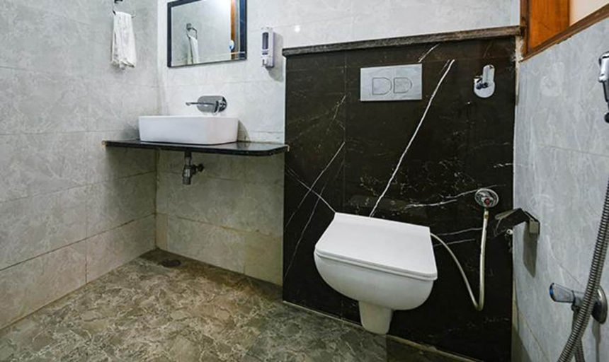 Bathroom 3, FabHotel Muktinath, Gurgaon