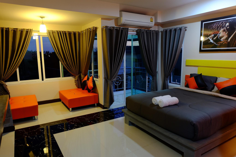 Bedroom 21