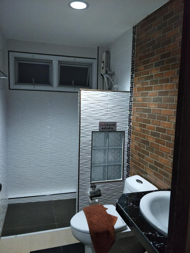 Bathroom 5