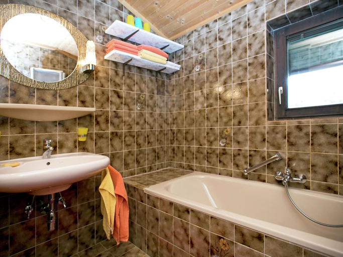 Bathroom, Chalet in Leogang Salzburg, With Garden, Zell am See