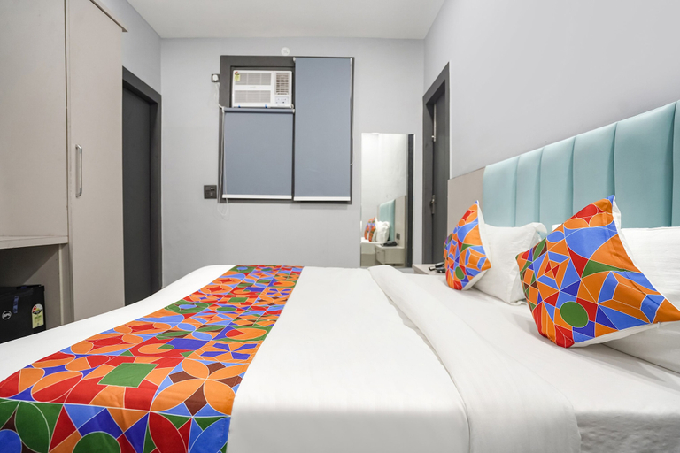 Bedroom 2, FabHotel The Royal - Near Yamuna Sports Complex, Delhi