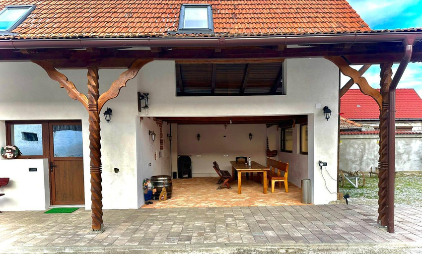 Others 3, Casa de Lemn Arpasu de jos, Arpasu De Jos
