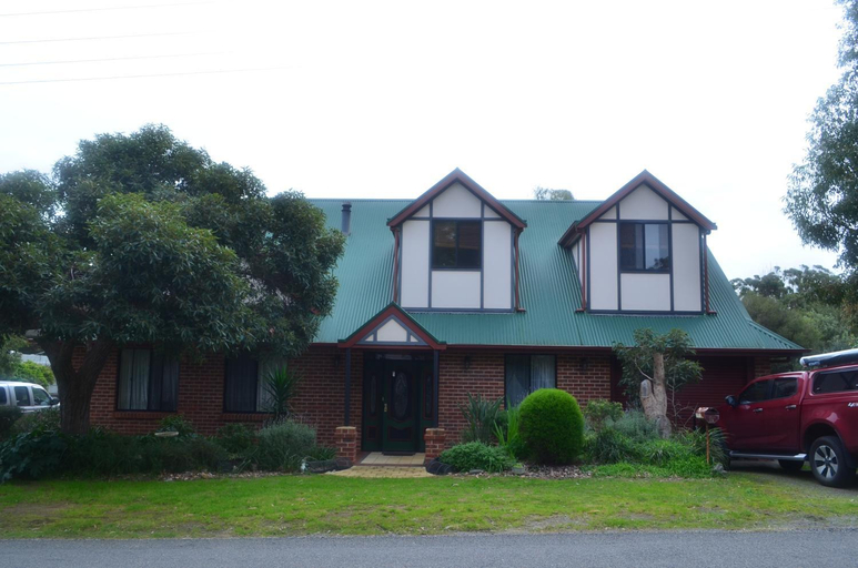 Others 5, The Lamb Shack, Adelaide