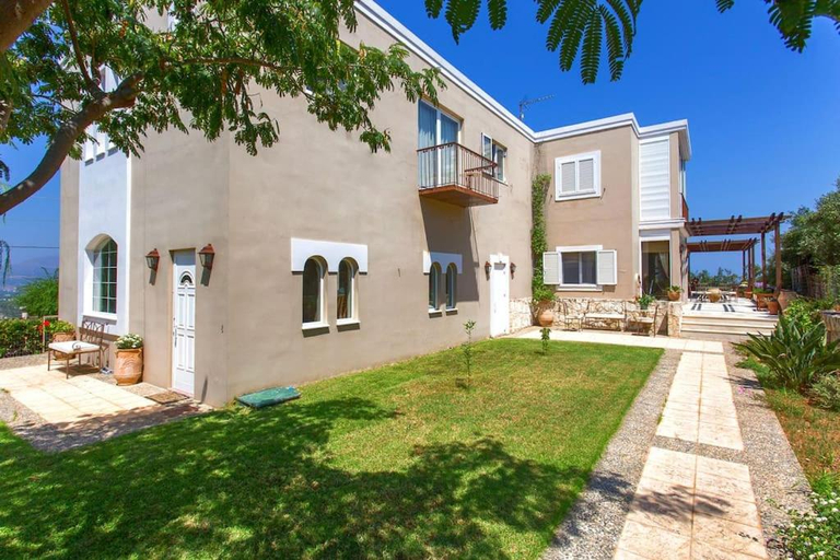 5, Villa Kapodistria, Crete