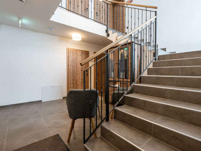 Others 5, Chalet in Saalbach near Ski Lift, Zell am See