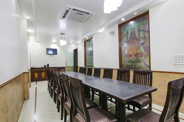 Food & Drinks 4, FabHotel Jalandhar Corporate Suites, Jalandhar