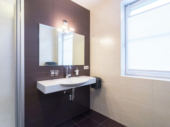 Bathroom 3, Apartment in Leogang near Ski Slopes, Zell am See