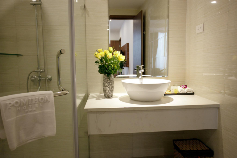 Bathroom 4, Hanoi Pomihoa Hotel, Hoàn Kiếm