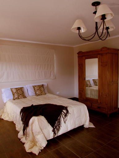 Bedroom 3, Altos del Chiquin, Lobería