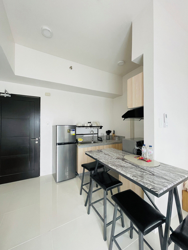 Others 5, Hubomoto WV Suites, Iloilo City