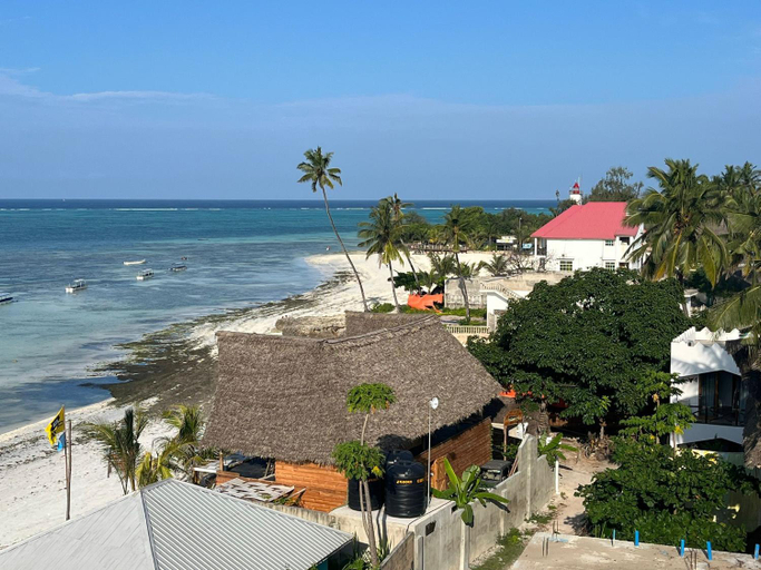 Food & Drinks 4, Aluna Beach House, Kaskazini 'A'