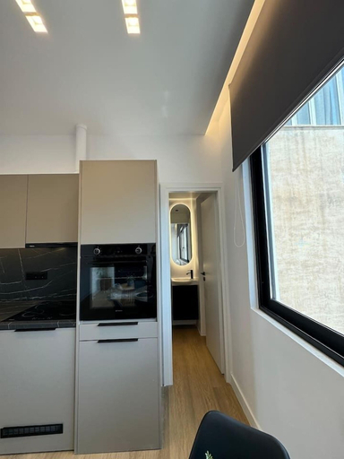 Others 4, BlueMotion - CentralSuite, Attica
