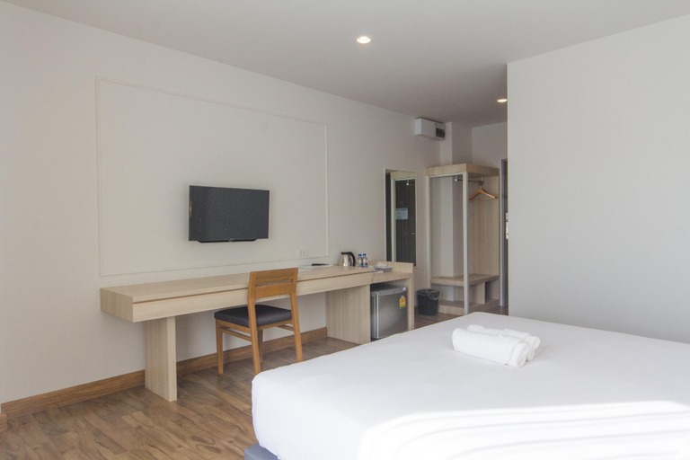 Bedroom 6