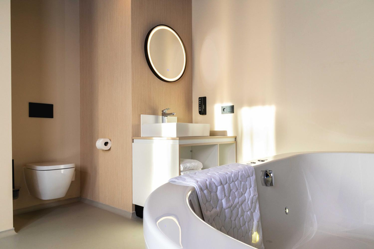 Bathroom 5, Otium Hotel, Roosendaal