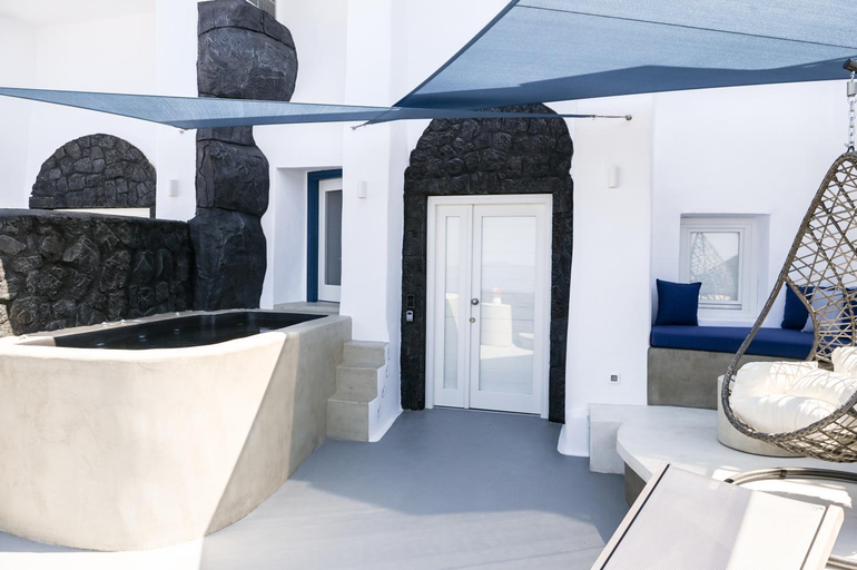 Exterior view 3, Three Bells Suites, South Aegean