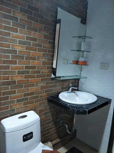 Bathroom 9