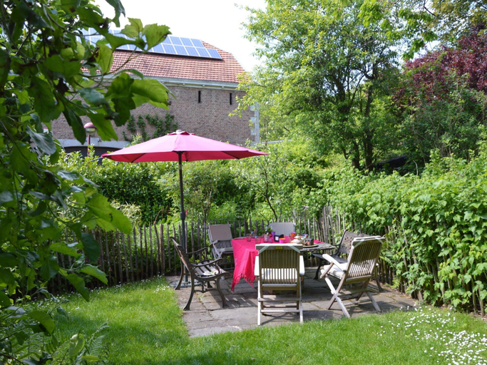 Others 5, Elegant Stay, Comblain-fairon, Liège