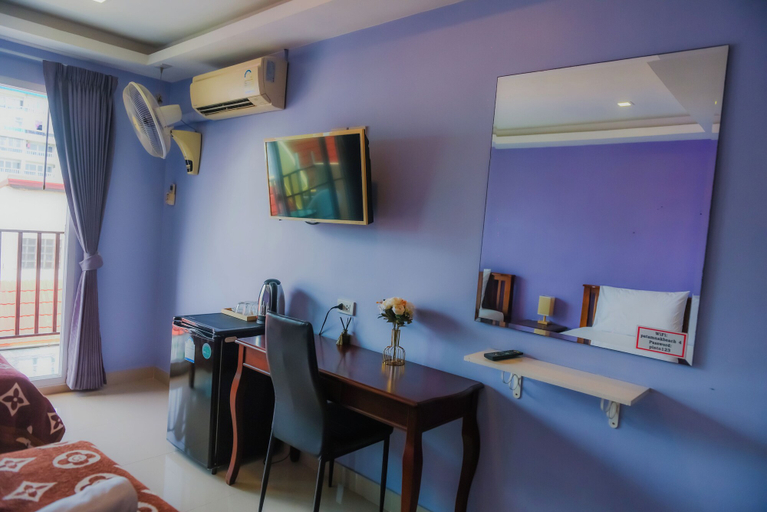 Others 4, Phratamnak Hill Guest House, Pattaya