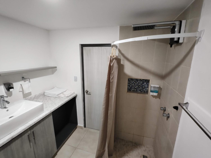 Bathroom 3, San Marcos Hotel Guaymas, Guaymas