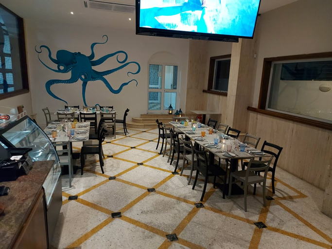 Food & Drinks 5, Ambassador Hotel, Saint Paul's Bay