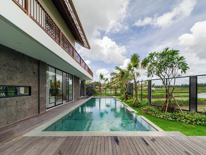 Swimming Pool 1