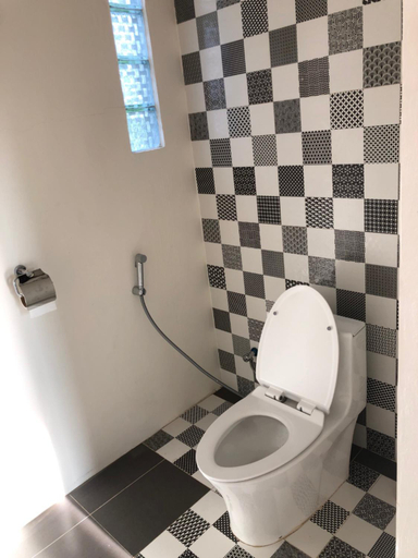 Bathroom 5, OUTSIDE bungalow, Sumbawa Barat