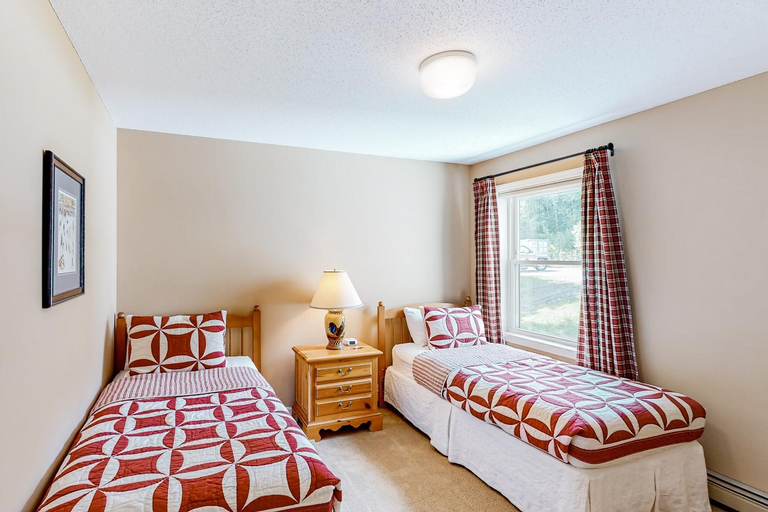 Others 5, Winterplace Q206, Windsor