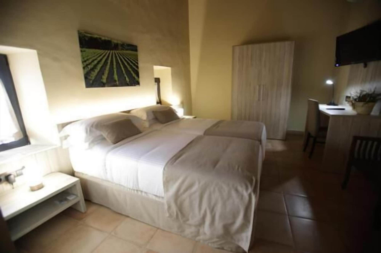 Bedroom 3, Hotel Can Panyella, Barcelona