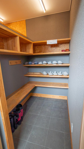 Others 4, Serenity & Solitude Chalets, walk to the lifts Happoone Ski Resort, Hakuba