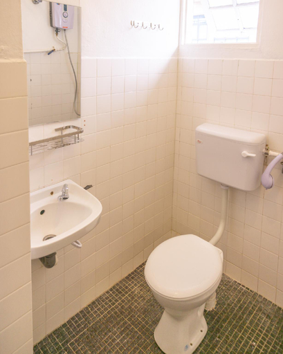 Bathroom, Traveller Bunker Hostel 1, Cameron Highlands