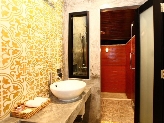 Bathroom 2