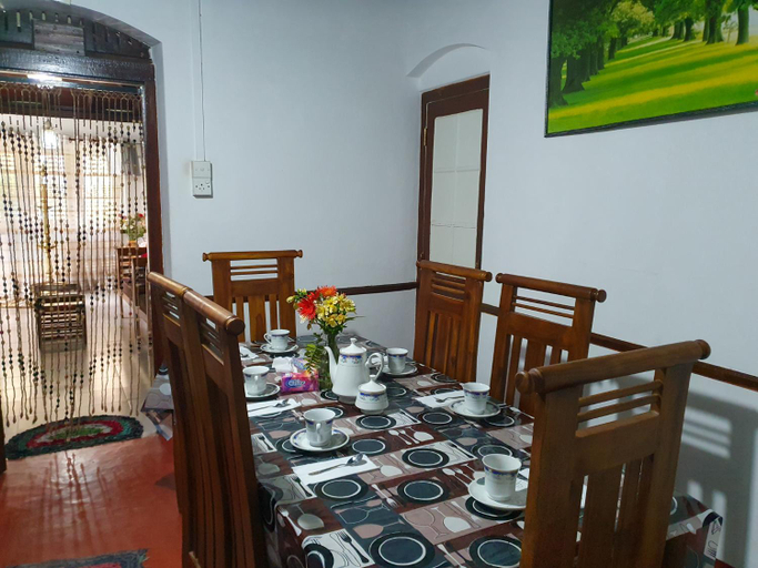 Others 4, Ruchi House, Nuwara Eliya