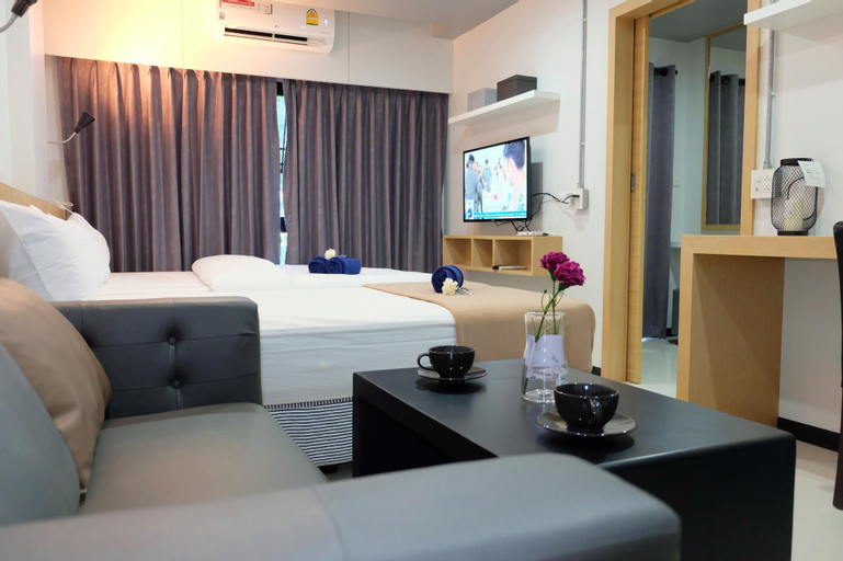 Bedroom 13