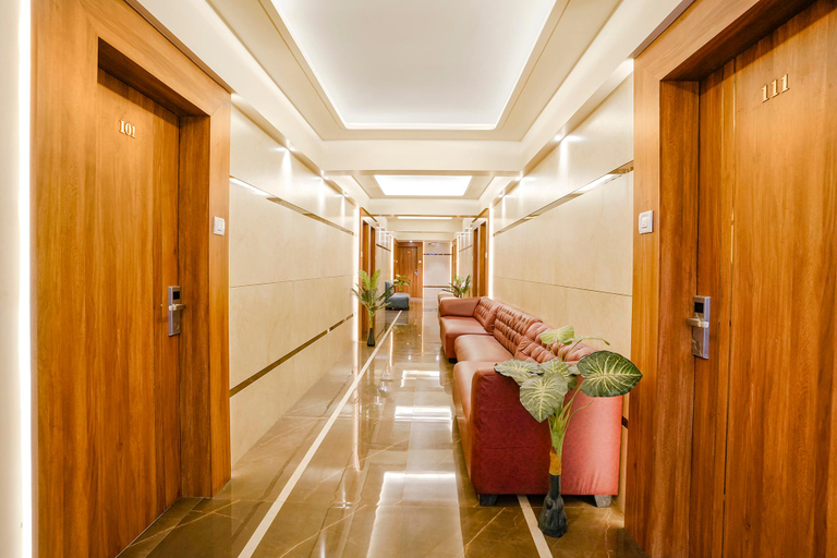 Public Area 1, FabHotel Springs Lodging - Meera Road, Mumbai Suburban