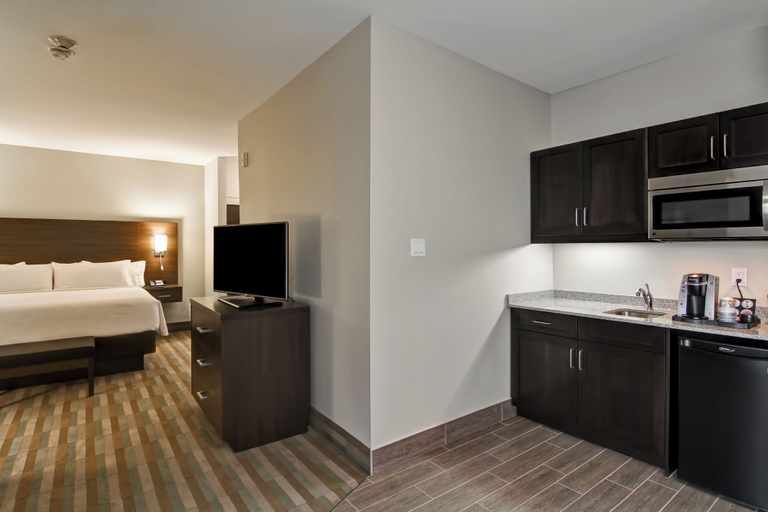 Bedroom 3, Best Western London Airport Inn & Suites, Middlesex