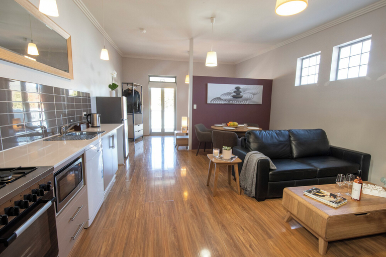 Others 4, Lithgow Apartments, Lithgow