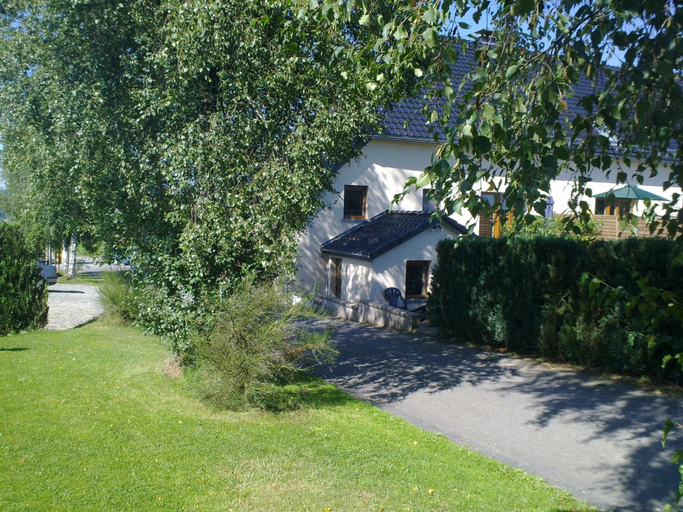 Others 2, Spacious Residence near Tourist Cities, Liège