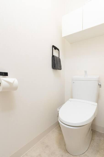 Bathroom 3, The Calm Inn Nishikujo, Osaka