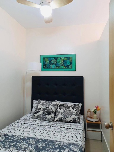 Bedroom 2, 2 Br CONDO Vine Residences Quezon City with POOL WIFI Karaoke BOARD GAMES NETFLIX, Quezon City