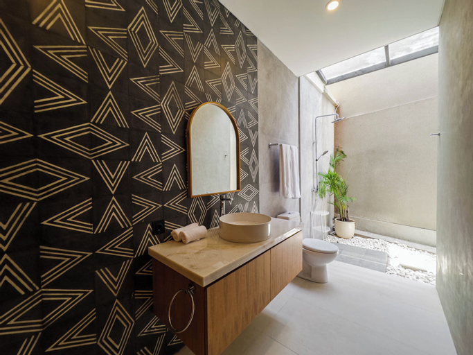 Bathroom 6