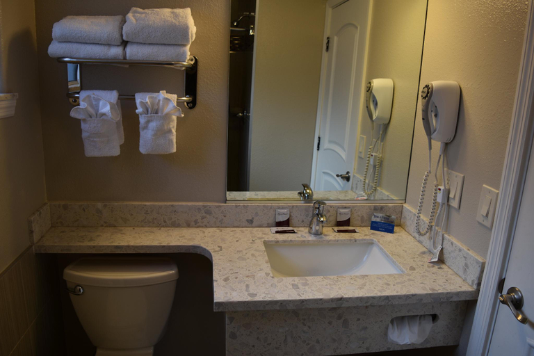 Bathroom 3