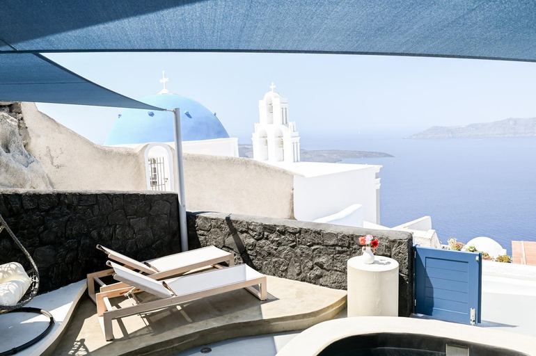 5, Three Bells Suites, South Aegean