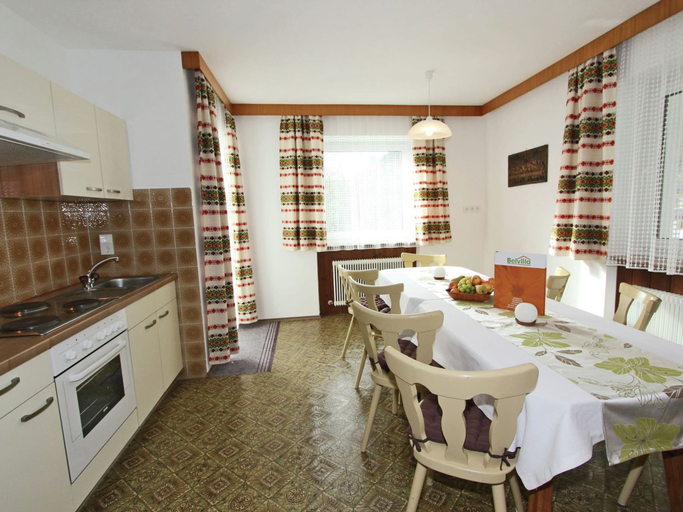 Others 4, Cozy Apartment in Aschau im Zillertal near Ski Lift, Schwaz